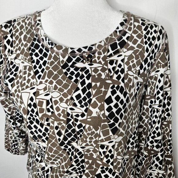Chico's Weekends Safari Giraffe Animal Print Top Size 2 Large Brown - Picture 2 of 8